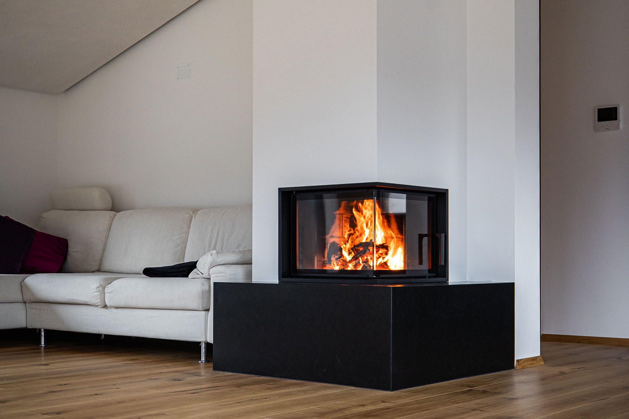 Immagine B - Sportello ad angolo