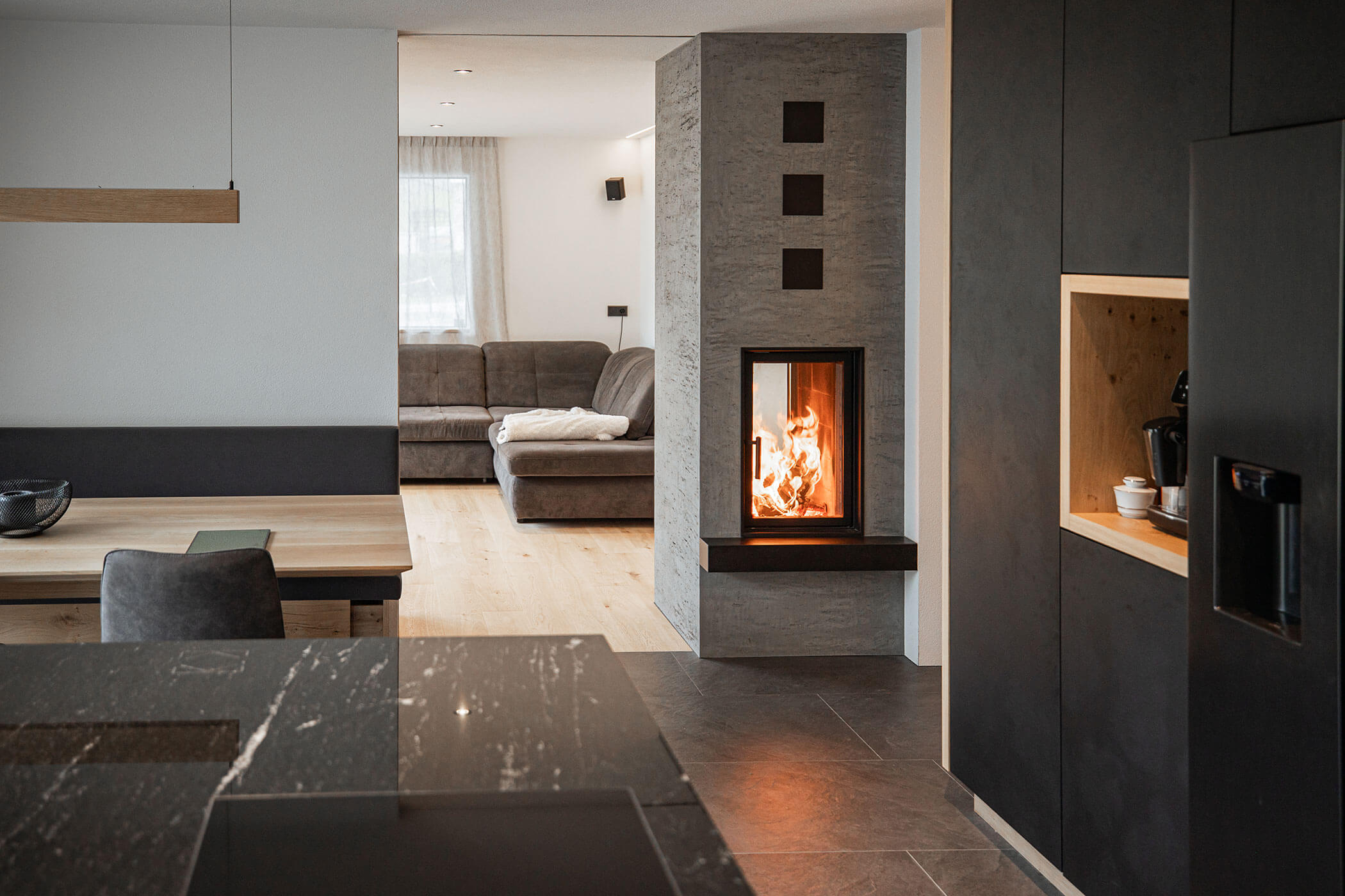 ImmagineA: Vista2 - Caminetto bifacciale