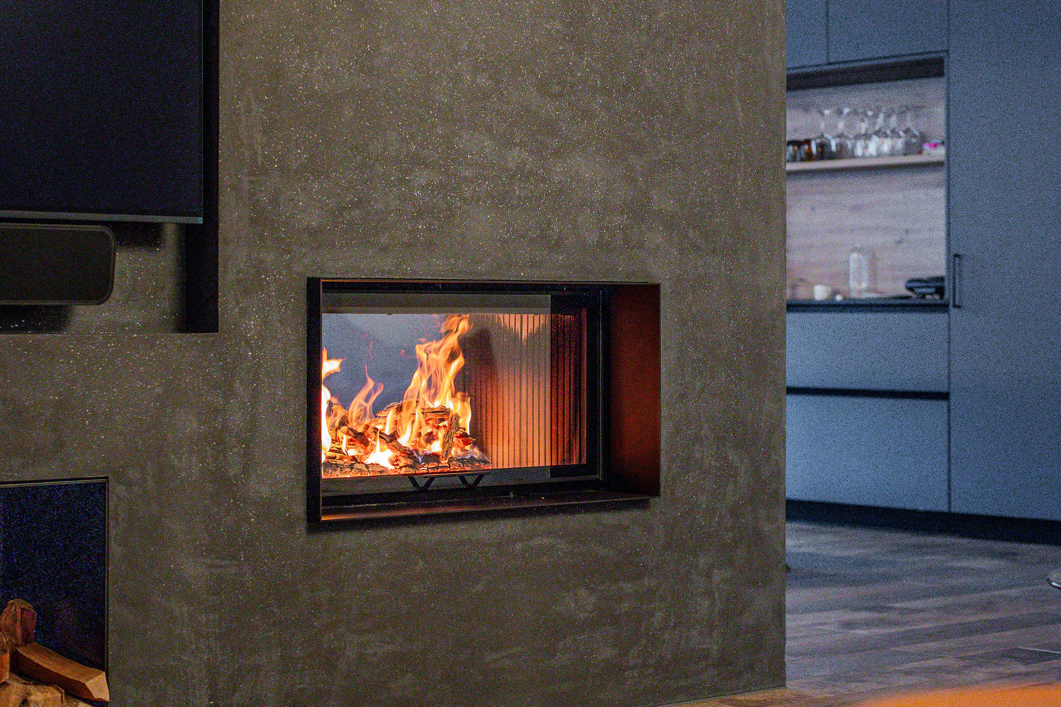 ImmagineB: Vista2 - Caminetto bifacciale