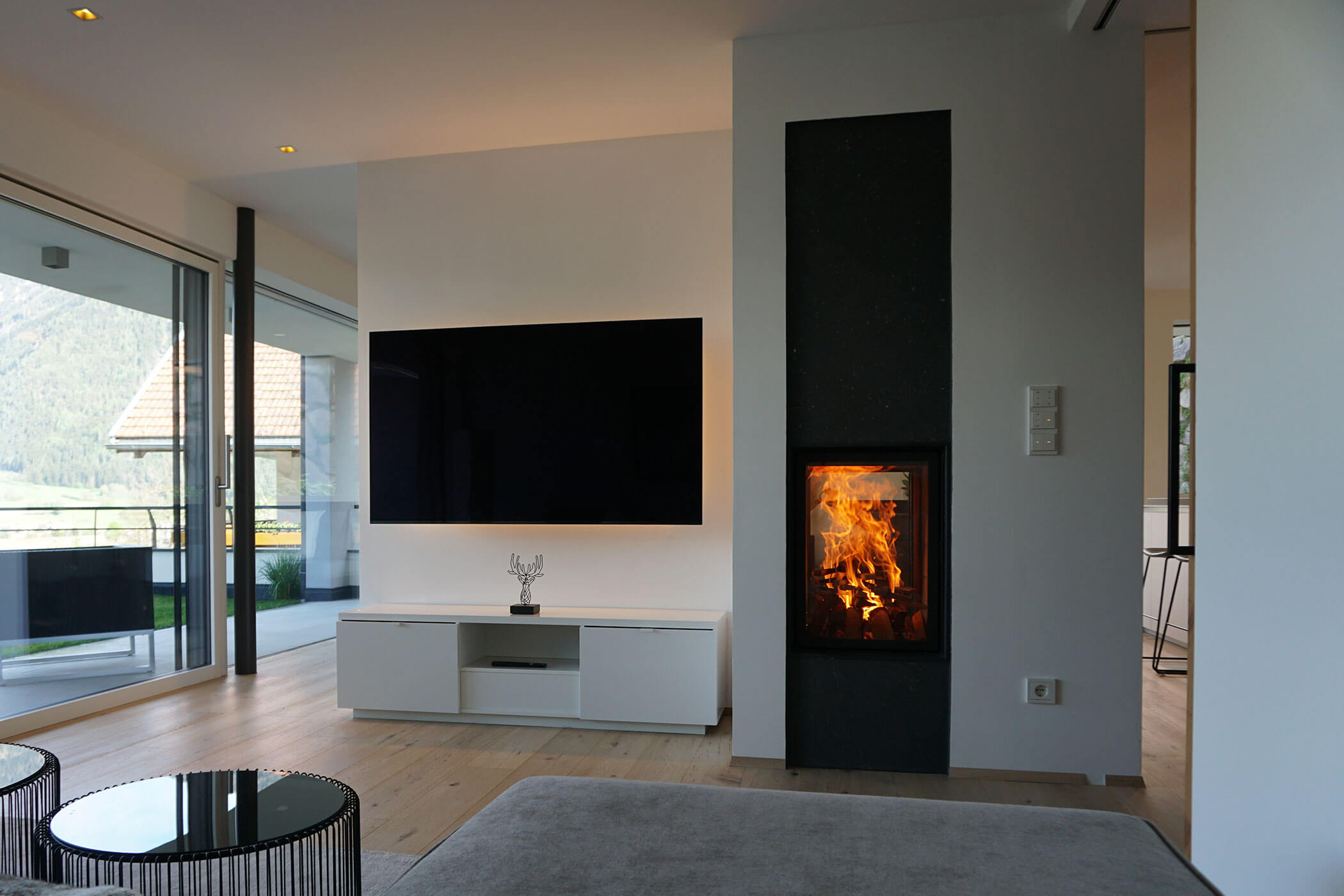 ImmagineD: Vista2 - Caminetto bifacciale